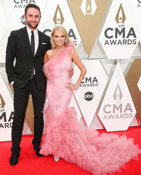 Kristin Chenoweth and her boyfriend Josh Bryant were together at the 2019 CMA.